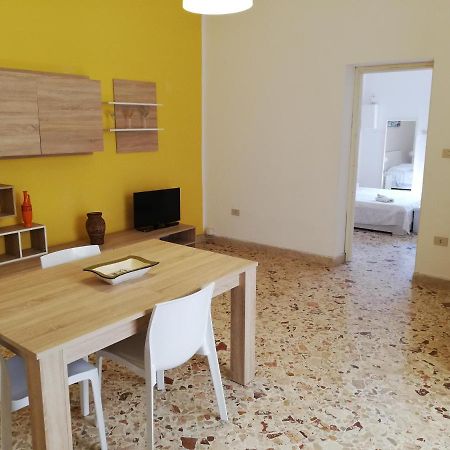 Charming Apartment In Mondello Palermo Kültér fotó