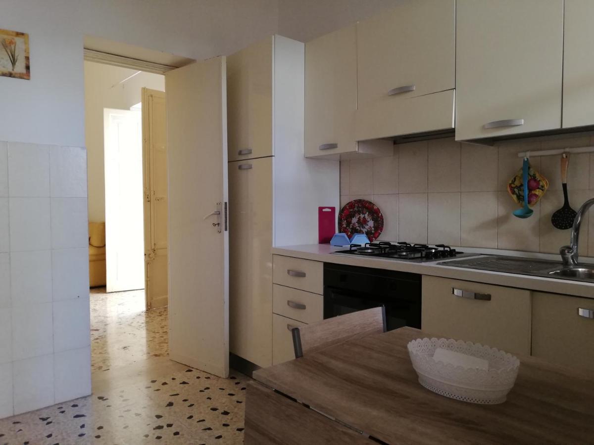 Charming Apartment In Mondello Palermo Kültér fotó